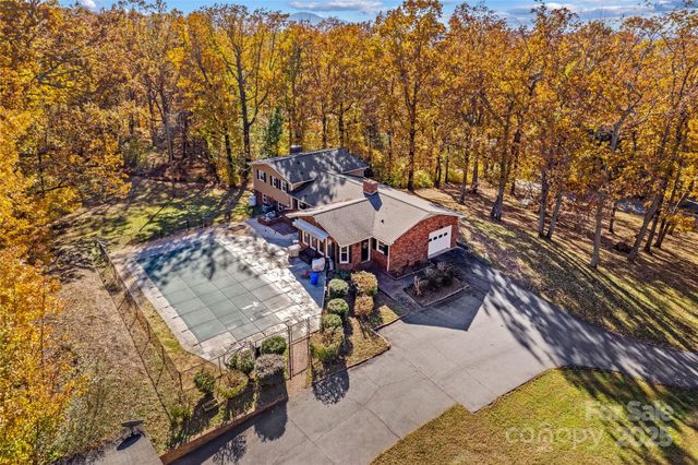 2607 Logan Drive, Valdese, NC 28690