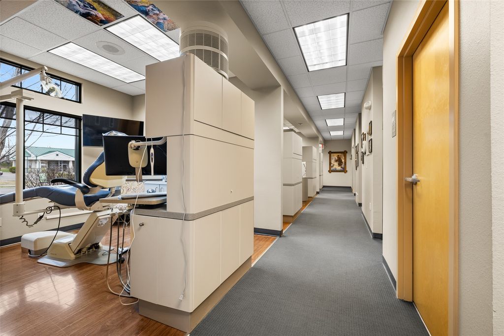 195 Commons Loop, Kalispell, MT 59901 photo 10