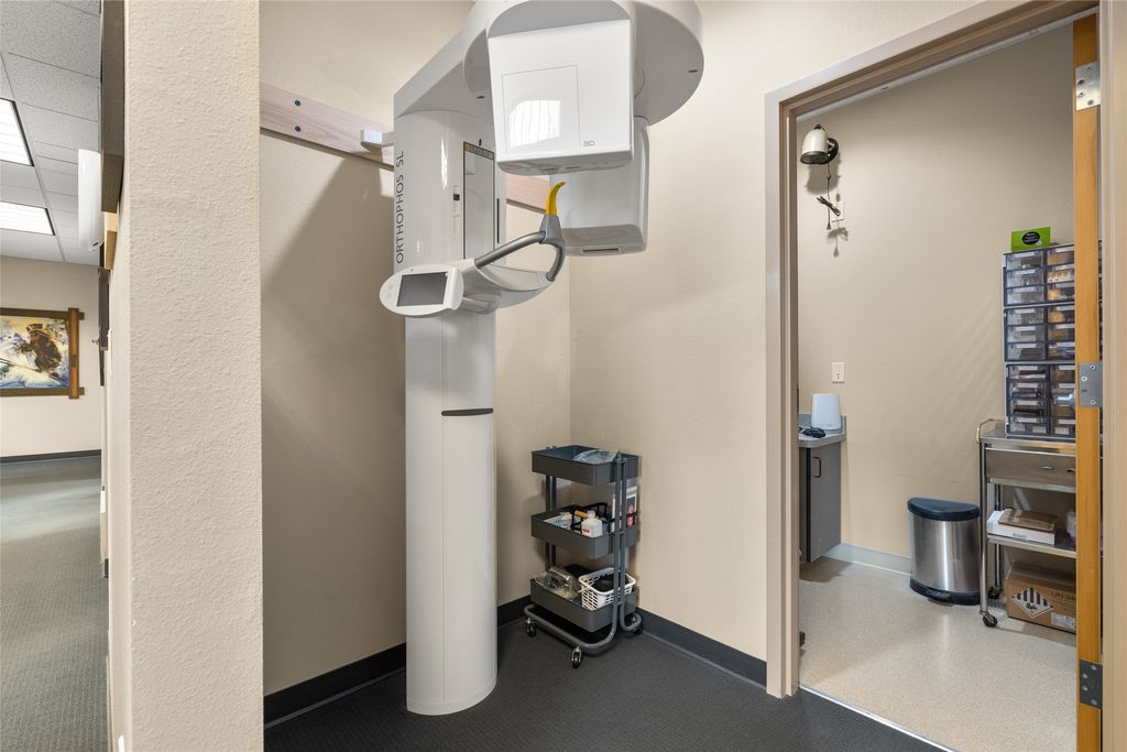 195 Commons Loop, Kalispell, MT 59901 photo 14