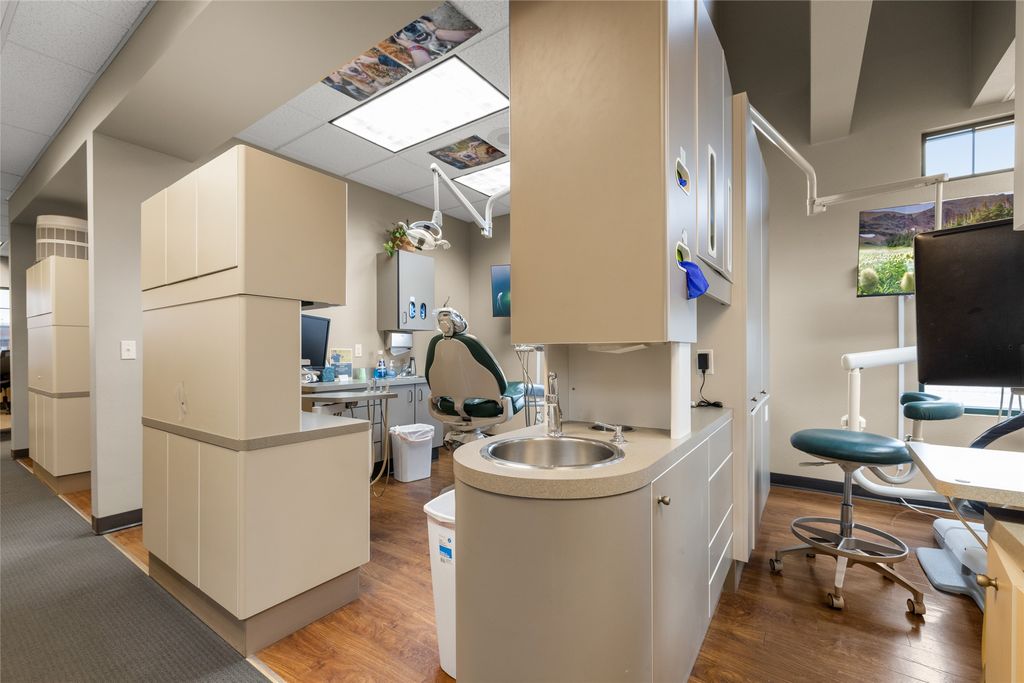 195 Commons Loop, Kalispell, MT 59901 photo 17