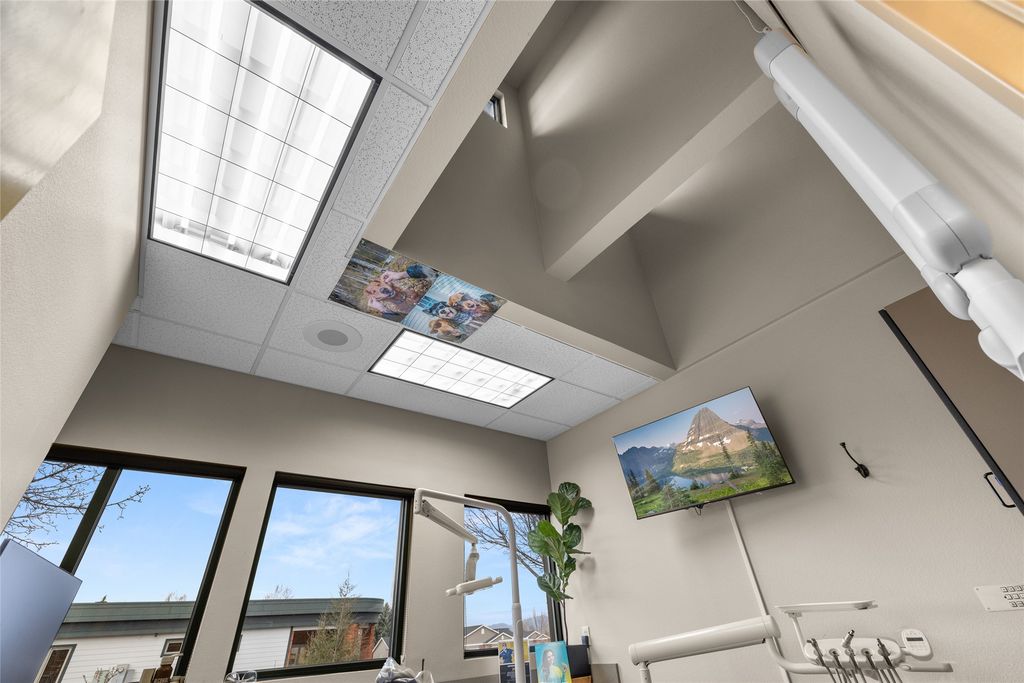 195 Commons Loop, Kalispell, MT 59901 photo 24