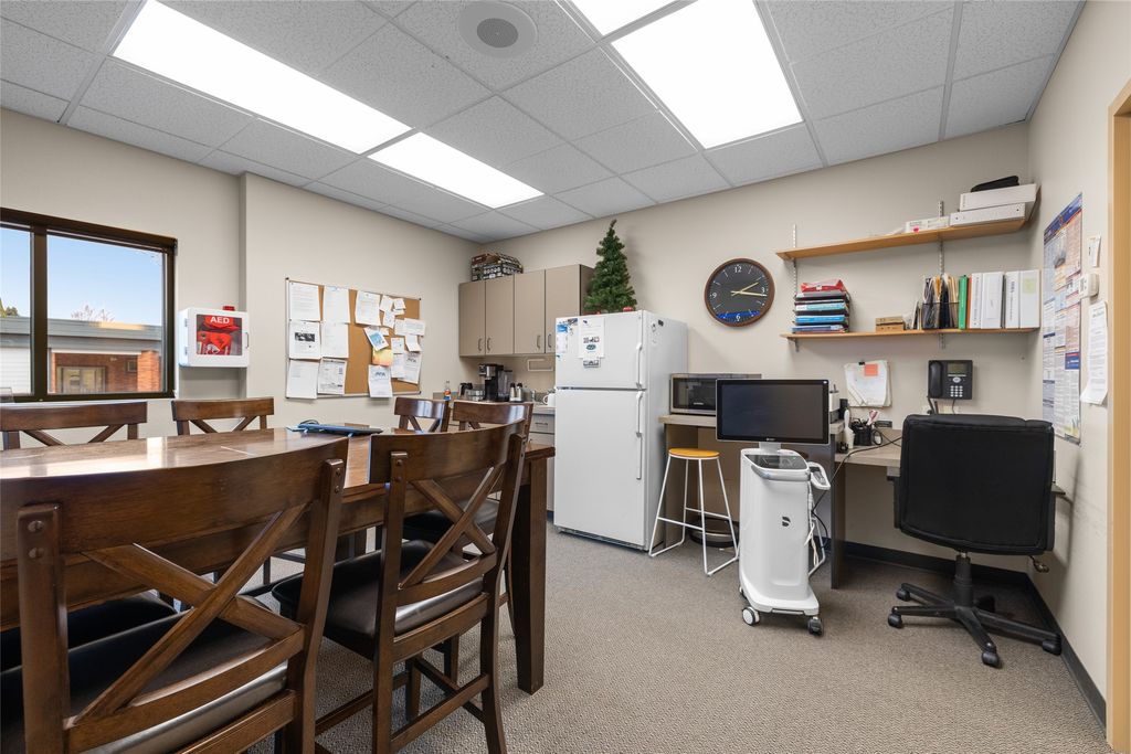 195 Commons Loop, Kalispell, MT 59901 photo 26