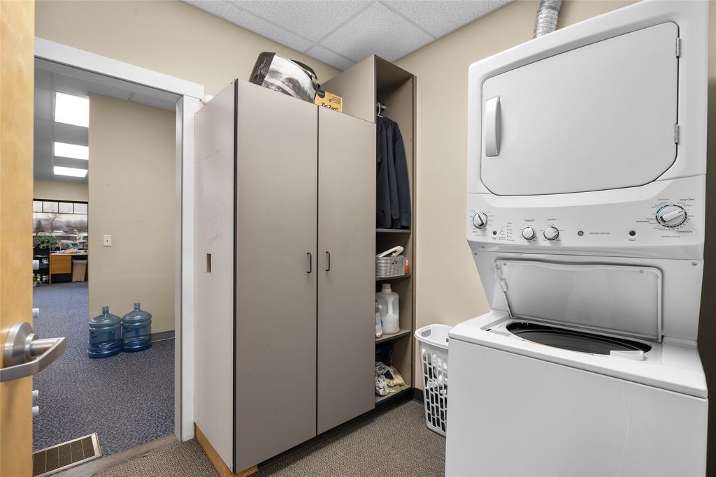 195 Commons Loop, Kalispell, MT 59901 photo 29