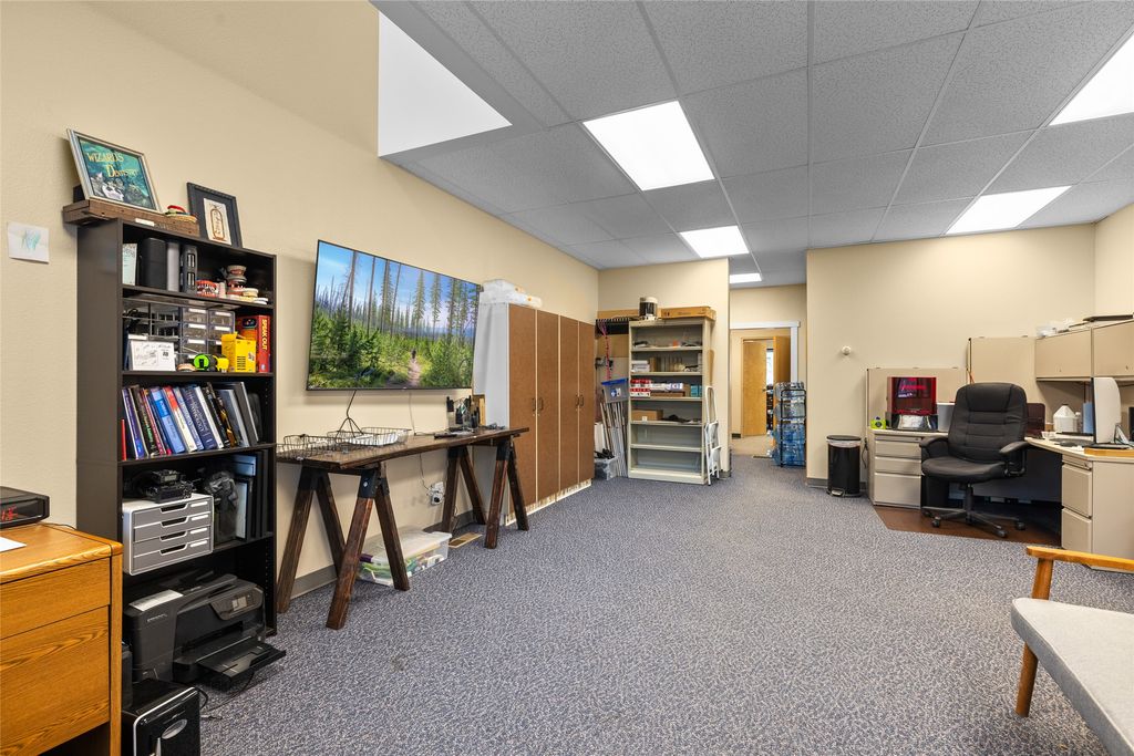 195 Commons Loop, Kalispell, MT 59901 photo 33