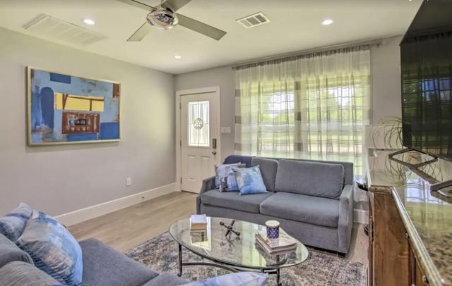 5215 Cosby Street 770, Houston, TX 77021
