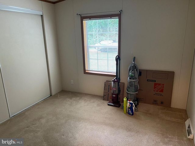 94 GINWOOD LANE, Baltimore, MD 21221