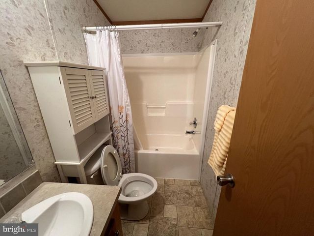 94 GINWOOD LANE, Baltimore, MD 21221
