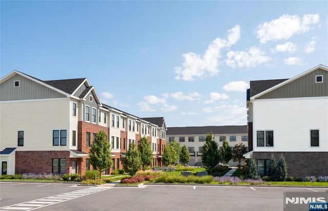 200 Willow Street 211, Kearny, NJ 07032