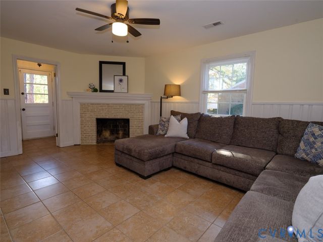 8203 Colebrook Rd, Henrico, VA 23227