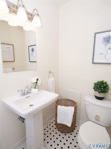 8203 Colebrook Rd, Henrico, VA 23227