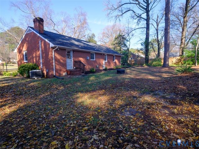 8203 Colebrook Rd, Henrico, VA 23227