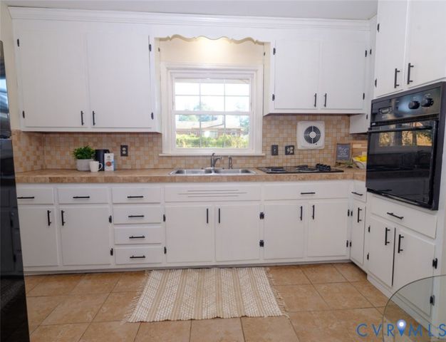 8203 Colebrook Rd, Henrico, VA 23227