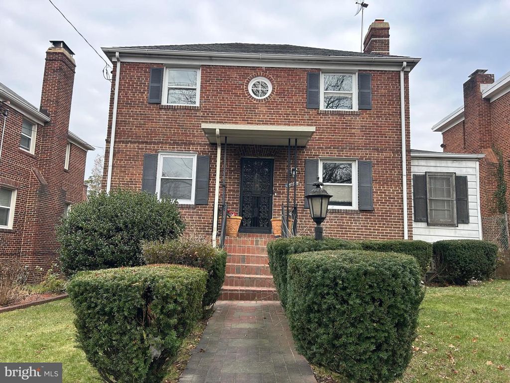 1520 MONTANA AVENUE, Washington, DC 20018