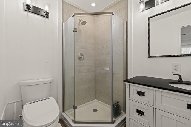 17 GUN RD, Levittown, PA 19057