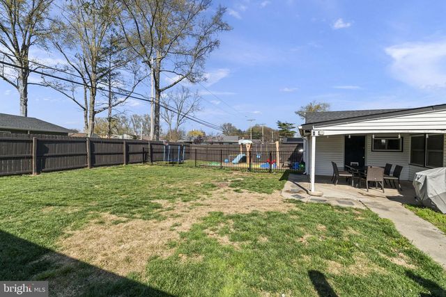 17 GUN RD, Levittown, PA 19057