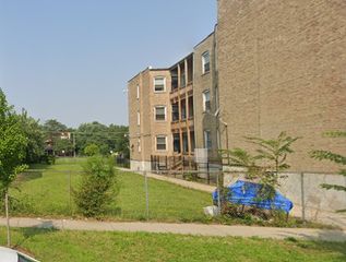 5120 S Indiana Avenue, Chicago, IL 60615
