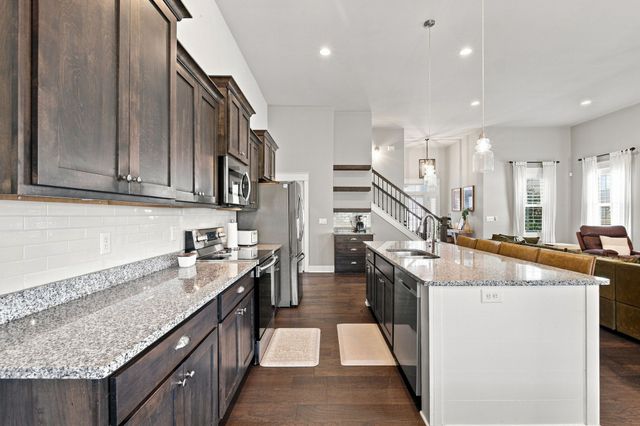 323 Hathaway Ln, Gallatin, TN 37066