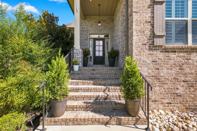 323 Hathaway Ln, Gallatin, TN 37066