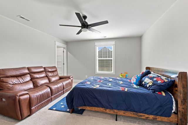 323 Hathaway Ln, Gallatin, TN 37066