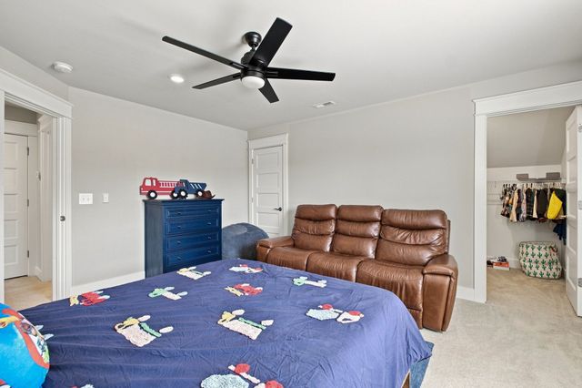 323 Hathaway Ln, Gallatin, TN 37066