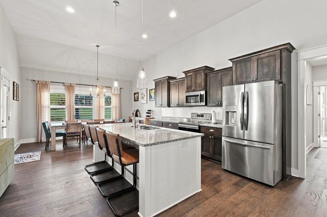 323 Hathaway Ln, Gallatin, TN 37066
