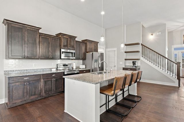 323 Hathaway Ln, Gallatin, TN 37066