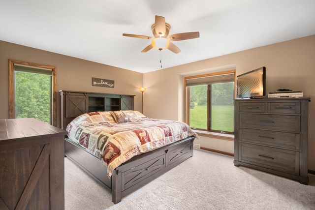 S84W30397 Chestnut DRIVE, Mukwonago, WI 53149