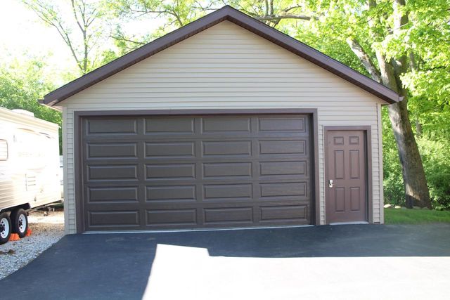 S84W30397 Chestnut DRIVE, Mukwonago, WI 53149