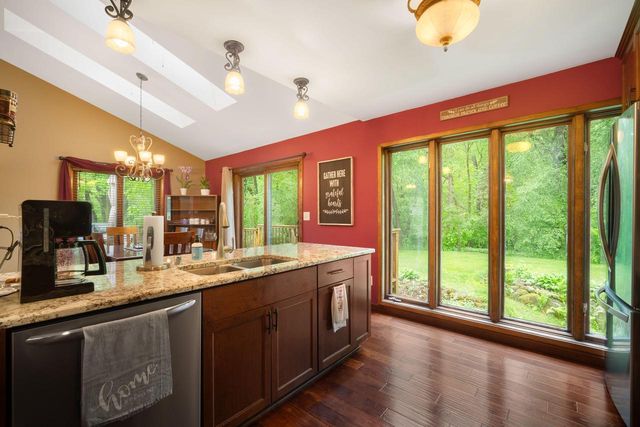 S84W30397 Chestnut DRIVE, Mukwonago, WI 53149