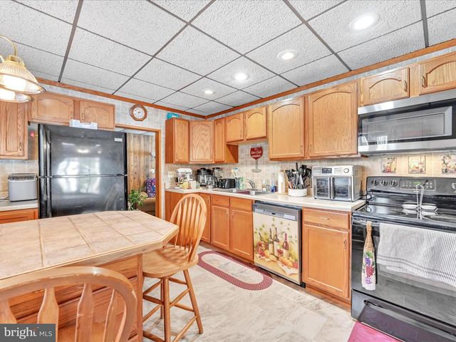 111 CREST ST, Barnesville, PA 18214