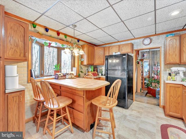 111 CREST ST, Barnesville, PA 18214