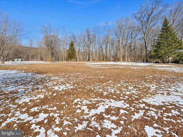 111 CREST ST, Barnesville, PA 18214