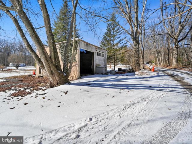 111 CREST ST, Barnesville, PA 18214