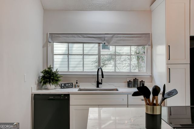 754 North Avenue, Hapeville, GA 30354