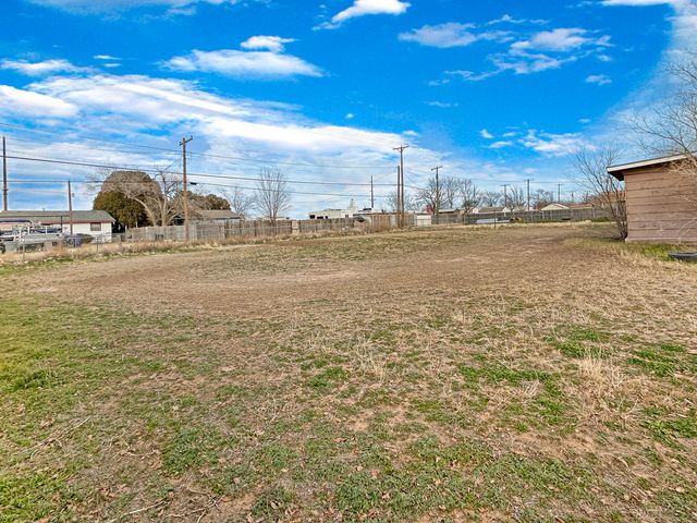 513 E Tulane Street, Lubbock, TX 79403