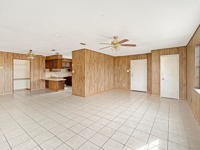 513 E Tulane Street, Lubbock, TX 79403