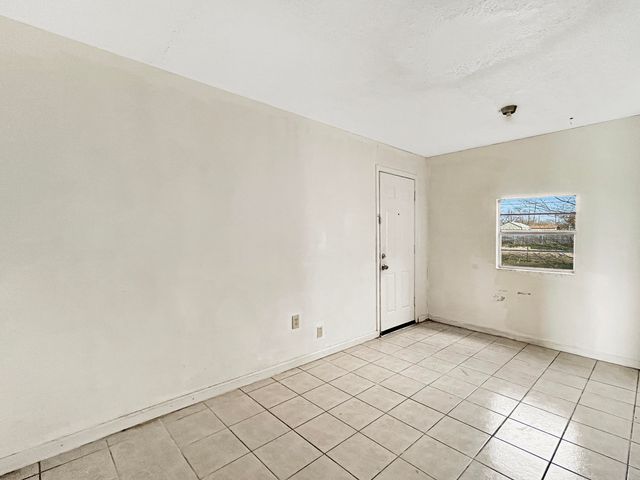 513 E Tulane Street, Lubbock, TX 79403