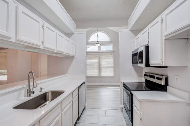 805 Brockden Drive, Mesquite, TX 75149