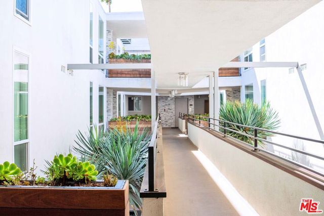 901 Ocean Avenue, Santa Monica, CA 90403
