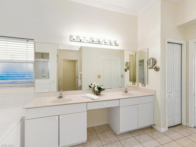 2051 Morning Sun LN, Naples, FL 34119