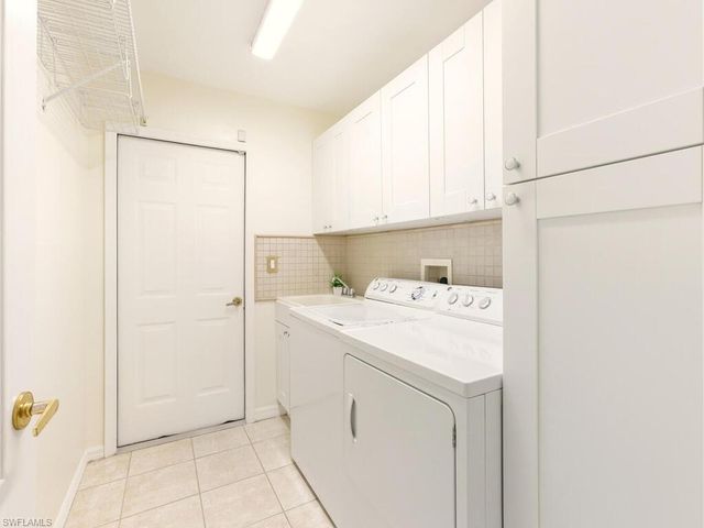 2051 Morning Sun LN, Naples, FL 34119