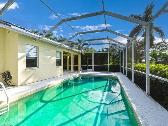 2051 Morning Sun LN, Naples, FL 34119