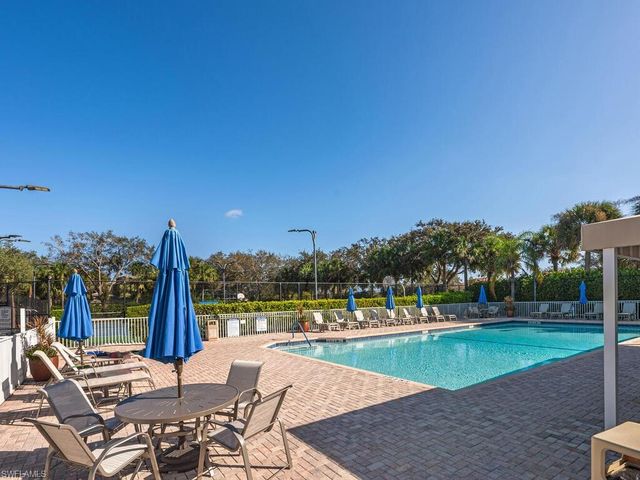 2051 Morning Sun LN, Naples, FL 34119