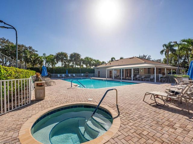 2051 Morning Sun LN, Naples, FL 34119