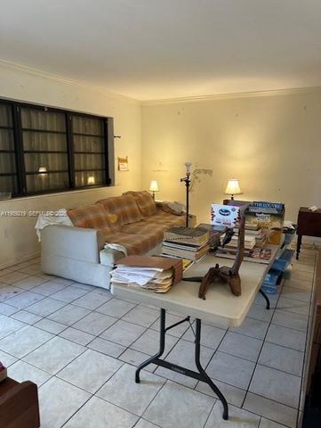 8932 Ridgeland Dr, Cutler Bay, FL 33157