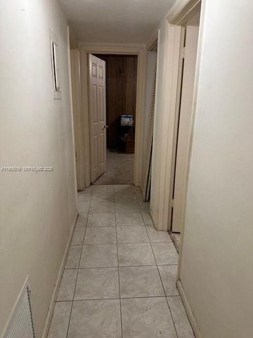 8932 Ridgeland Dr, Cutler Bay, FL 33157