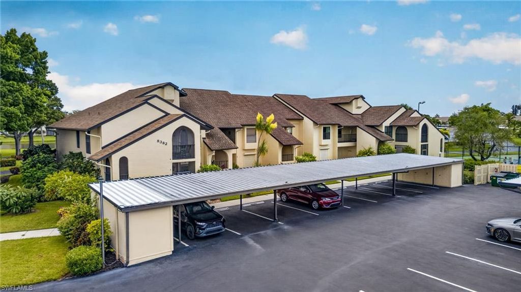 8382 Charter Club CIR 6, FORT MYERS, FL 33919 — photo 3