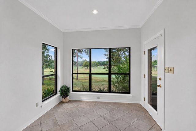 10090 Chenier Point, Shreveport, LA 71106