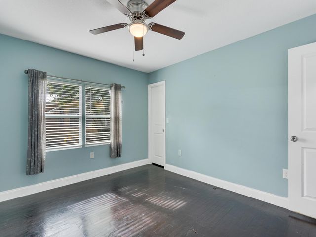 712 S 9th Street, Fort Pierce, FL 34950