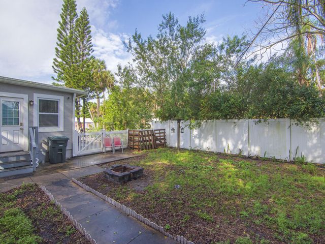 712 S 9th Street, Fort Pierce, FL 34950